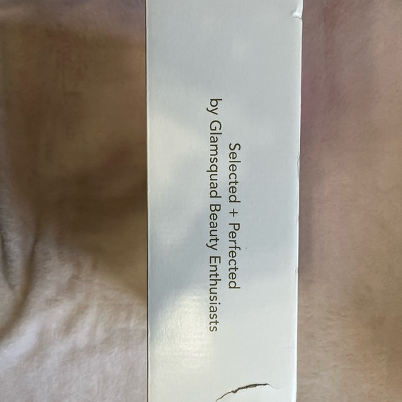 GSQ by Glamsquad Travel Dryer. New in Box. NIB. 1875 Watts. Includes Travel Bag. - Picture 2 of 5